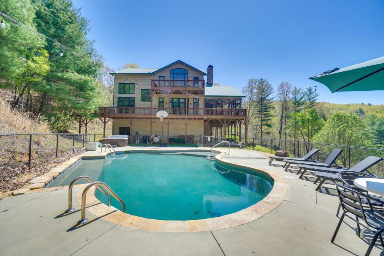 Expansive Home On 16 Acres With Smoky Mountain Views マーフィ エクステリア 写真